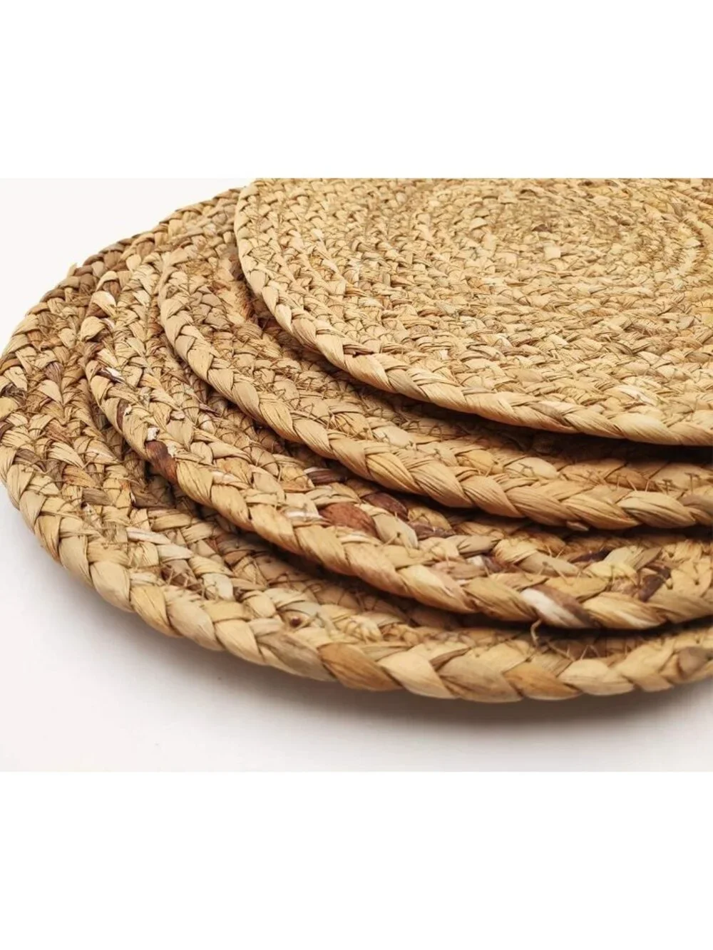 Set of 6 Natural Woven Round Placemats - 13.8” Non-Slip Braided Tablemats